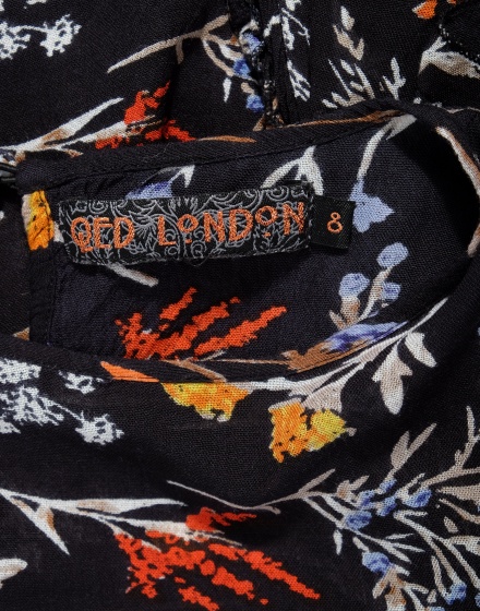 Дамска блуза QED London